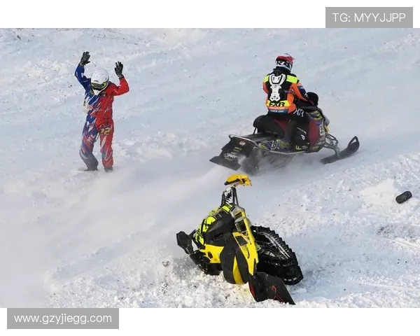 俄罗斯选手包揽世界雪地摩托锦标赛前三名展现强大实力
